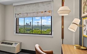 Holiday Inn Niagara Falls State Park Entry By Ihg